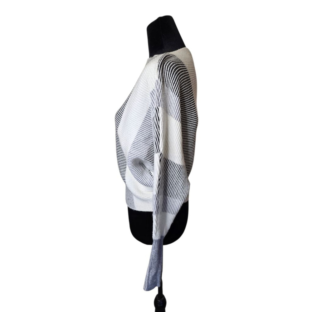 Philosophy black and white stripe boat neck, dolman sleeves soft sweater size XS - Picture 4 of 9